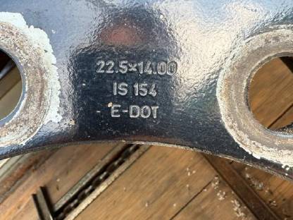 Bild 6:Unimog Felgen mit Reifen