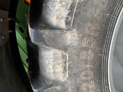 Bild 5:Kompletträder 420/85 R38