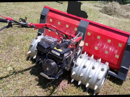 Bild 3:Heuschieber/Schiebegabel mit Anbauflansch für Rapid