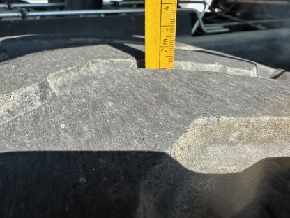 Bild 4:Vredestein 560/60 R 22,5 161 D