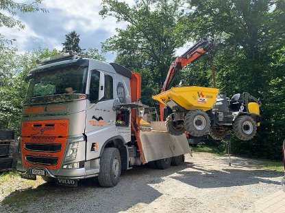 Bild 2:Baggerarbeiten, Erdbau, Erdbewegung, Transporte, Kran