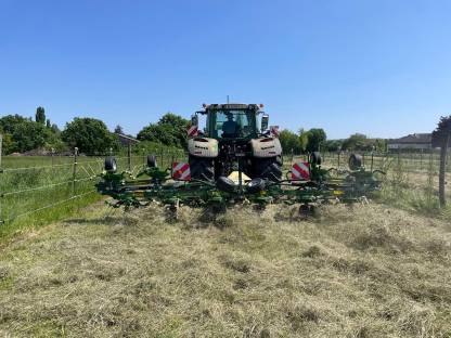 Bild 2:Heu Quaderballen