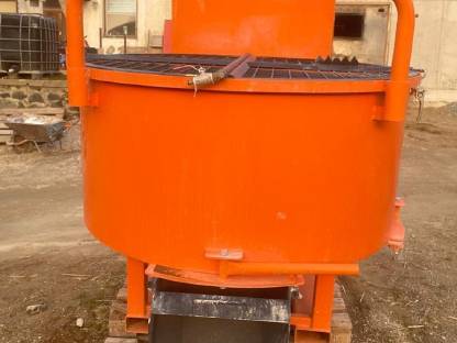 Bild 2:Vermiete Betonmischer