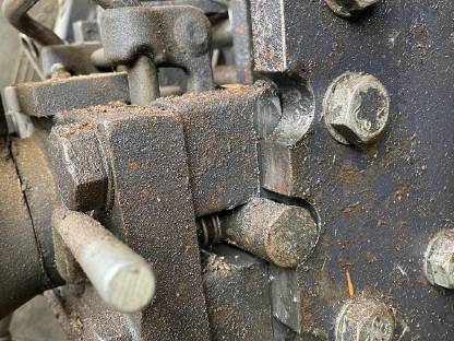 Bild 4:Deutz DX 4.51 AgroXtra Cramer Scharmüller Rasterschiene