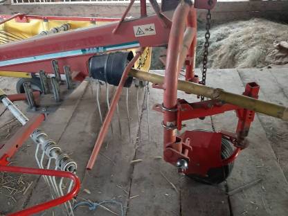 Bild 3:Pöttinger Schwader EURO TOP 340 N