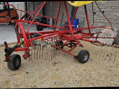 Bild 8:Landmaschine gesucht!