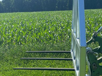 Bild 3:Ballengabel mit Euroaufnahme