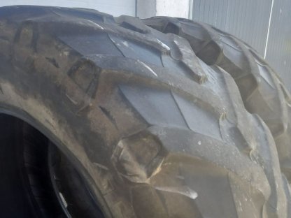 Bild 4:Traktorreifen Pirelli 600/65 R38