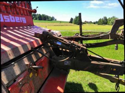 Bild 2:Landsberg Lade-/Erntewagen 3027