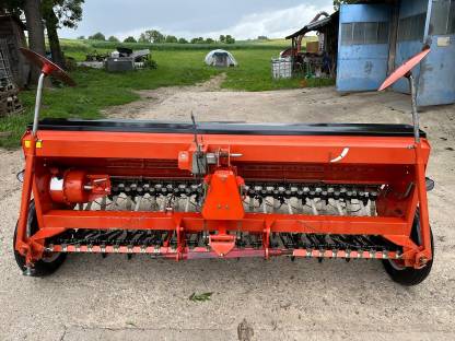 Bild 2:Sämaschine Reform SEMO 100 3M