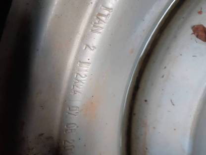 Bild 7:Räder Radsatz Reifen MF Massey Ferguson