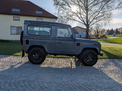 Land Rover Defender 90 Td5 6-Sitzer