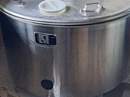 Milch tank