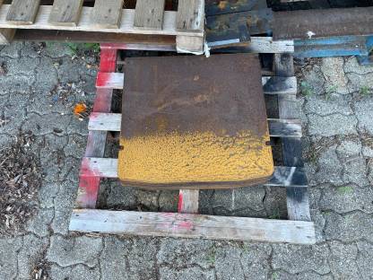 Bild 4:Weidemann 1390 Gewicht, Heckgewicht