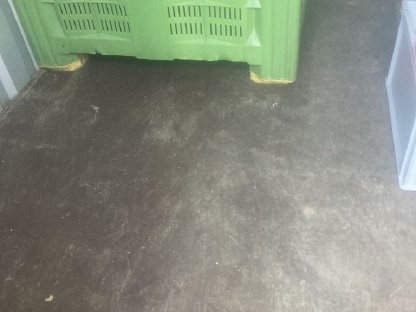 Bild 3:Blechcontainer