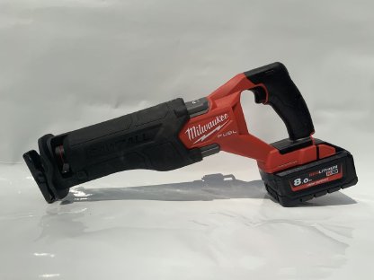 Milwaukee Akku Säbelsäge M18FSZ mit 8 Ah Akku - Neu