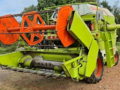 Bild 2:Claas Dominator 38