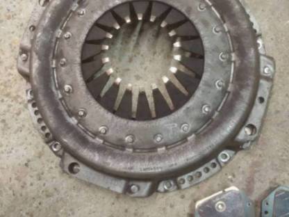 Bild 4:Defekte Kupplung und Scheibe Deutz Agrostar 4.78