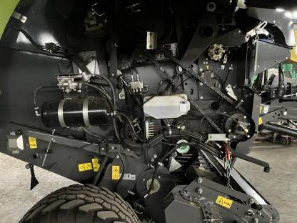 Bild 4:Claas Variant 465RC