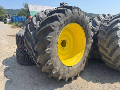 Traktorreifen 650/65 R 42 Trelleborg TM800 Reifen mit Felgen