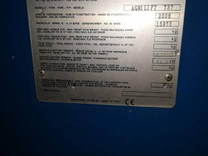 Bild 9:Teleskoplader mit Hubwerk Genie Agrilift 737