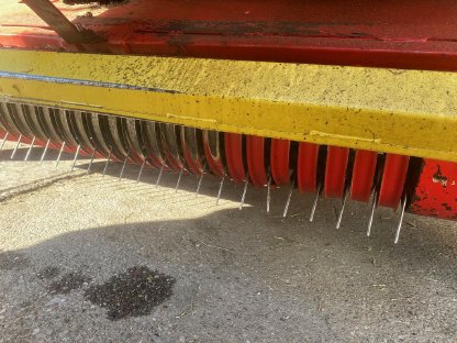 Bild 8:Ladewagen Pöttinger Faro 4000