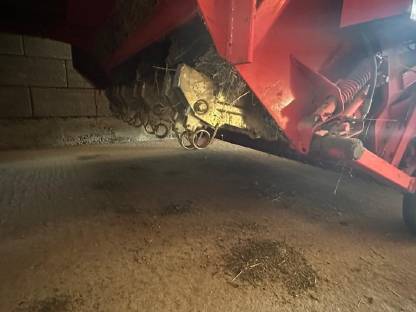 Bild 7:Pöttinger Boss Junior Ladewagen