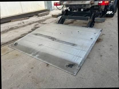 Bild 2:Ladebordwand Palfinger 1.500K