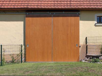 Bild 4:Türen und Tore für die Landwirtschaft