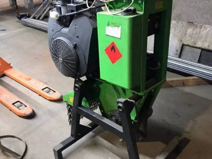 Bild 2:Wurzelstockfräse Laski