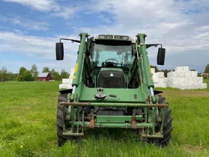 Bild 2:Traktor Fendt 412 Vario