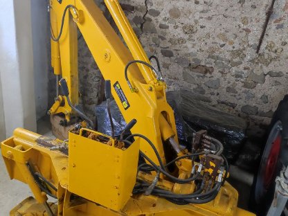 Bild 3:Heckbagger John Deere Laderaupe/Traktor