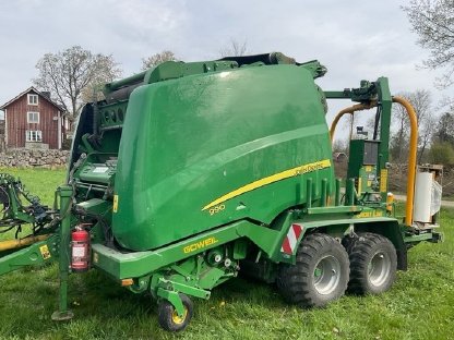 Rundballenpresse John Deere 990 N Goweil