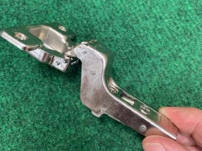 BLUM CLIP Top Scharnier, gekröpft 18 mm, Schrauben