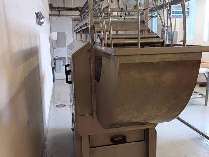 Bild 8:Kistenwaschanlage Peböck E1 E2 E3 Kisten