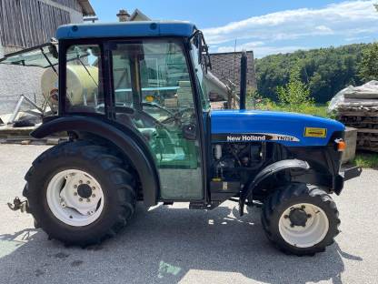 Bild 3:New Holland TN75V