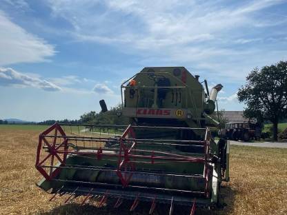 Bild 4:Mähdrescher Claas Protektor