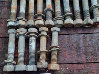 Bild 2:Gebrauchte verzinkte Schrauben