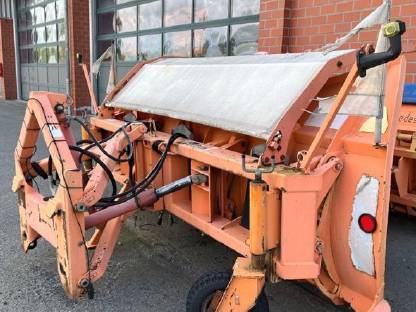 Kahlbacher Schneepflug LS270