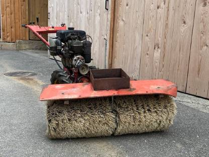 Bild 2:Einachsmäher - Kommunalgerät: Moty Pony