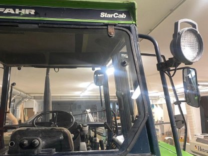 Bild 7:Deutz DX 3.50 mit Frontlader