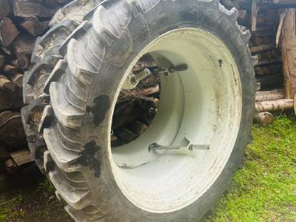 Zwillingsräder Trinker 270/95R36 11.2R36