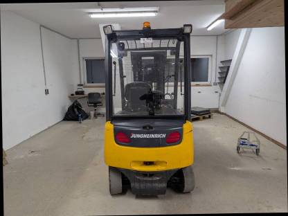 Bild 2:Jungheinrich Elektro-Gabelstapler EFG 425 k