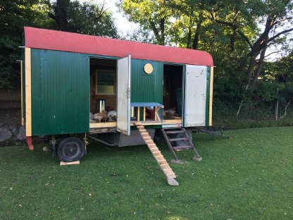 Bild 4:Mobiler Hühnerstall Bauwagen