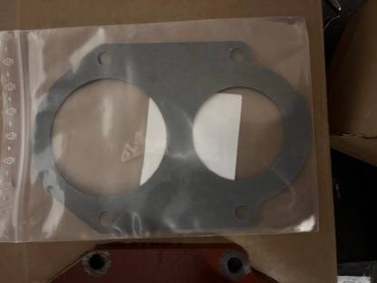 Bild 4:Schlauchanschluss Battioni Pagani MEC Kompressor