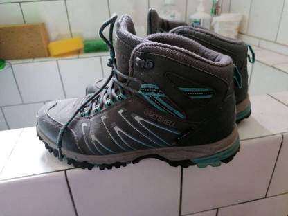 Bild 2:Wanderschuhe