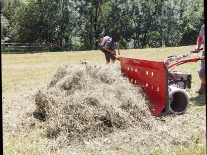 Bild 2:Heuschieber/Schiebegabel mit Anbauflansch für Rapid