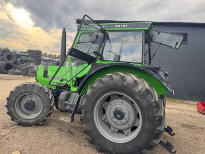 Bild 9:Traktor Deutz-Fahr DX 4.70 A Agrarfahrzeug