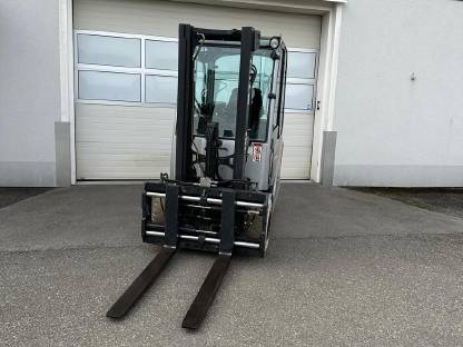 Bild 7:Elektrostapler, 4-Rad Stapler, Still RX 60-30 P