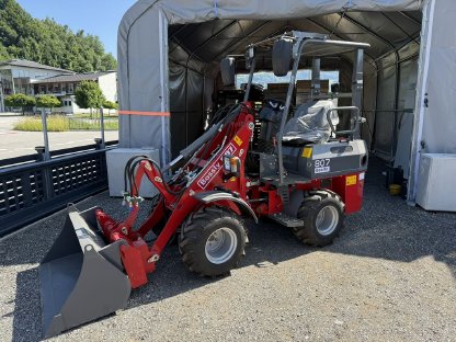 Hoflader 807 Neu Plus Garantie